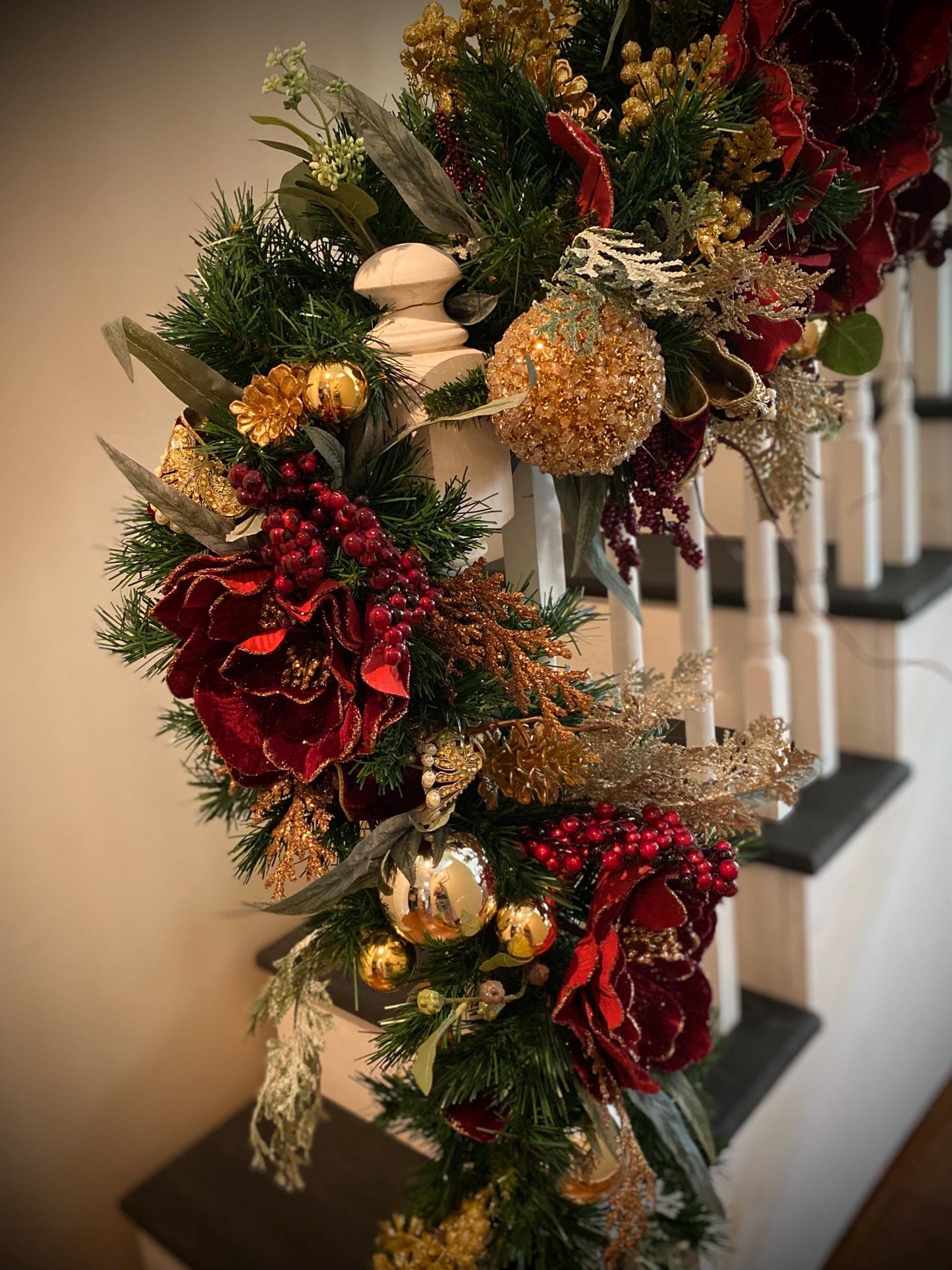 Signature Design, 3 pc set . Stunning “Pinot Noir Magnolia” Wreath,Garland and Center Piece, Cordless LED light with Automatic Timer,