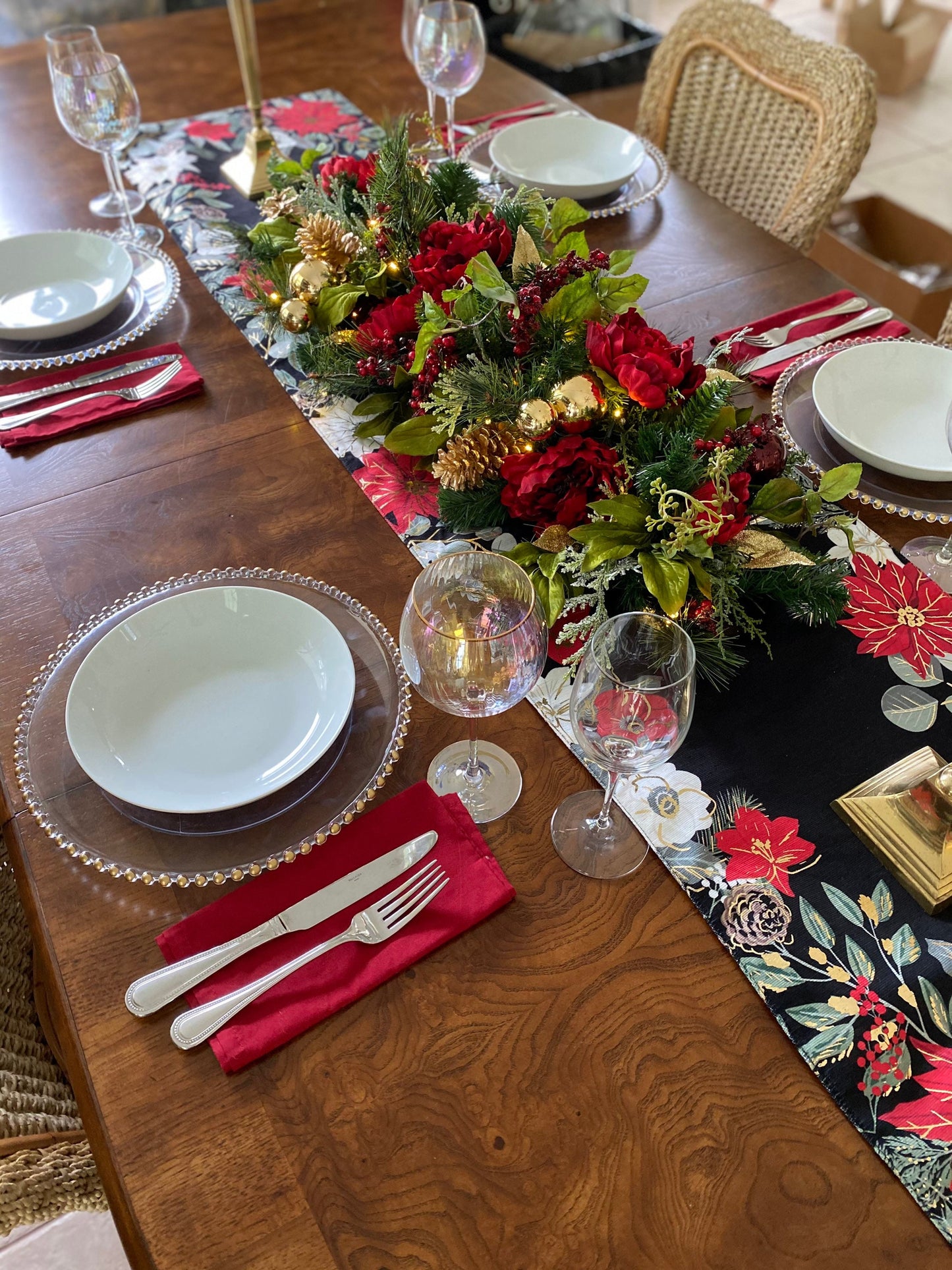 Exquisite Holiday Table Runner 3 feet . 48 LED Cordless Light with Timer