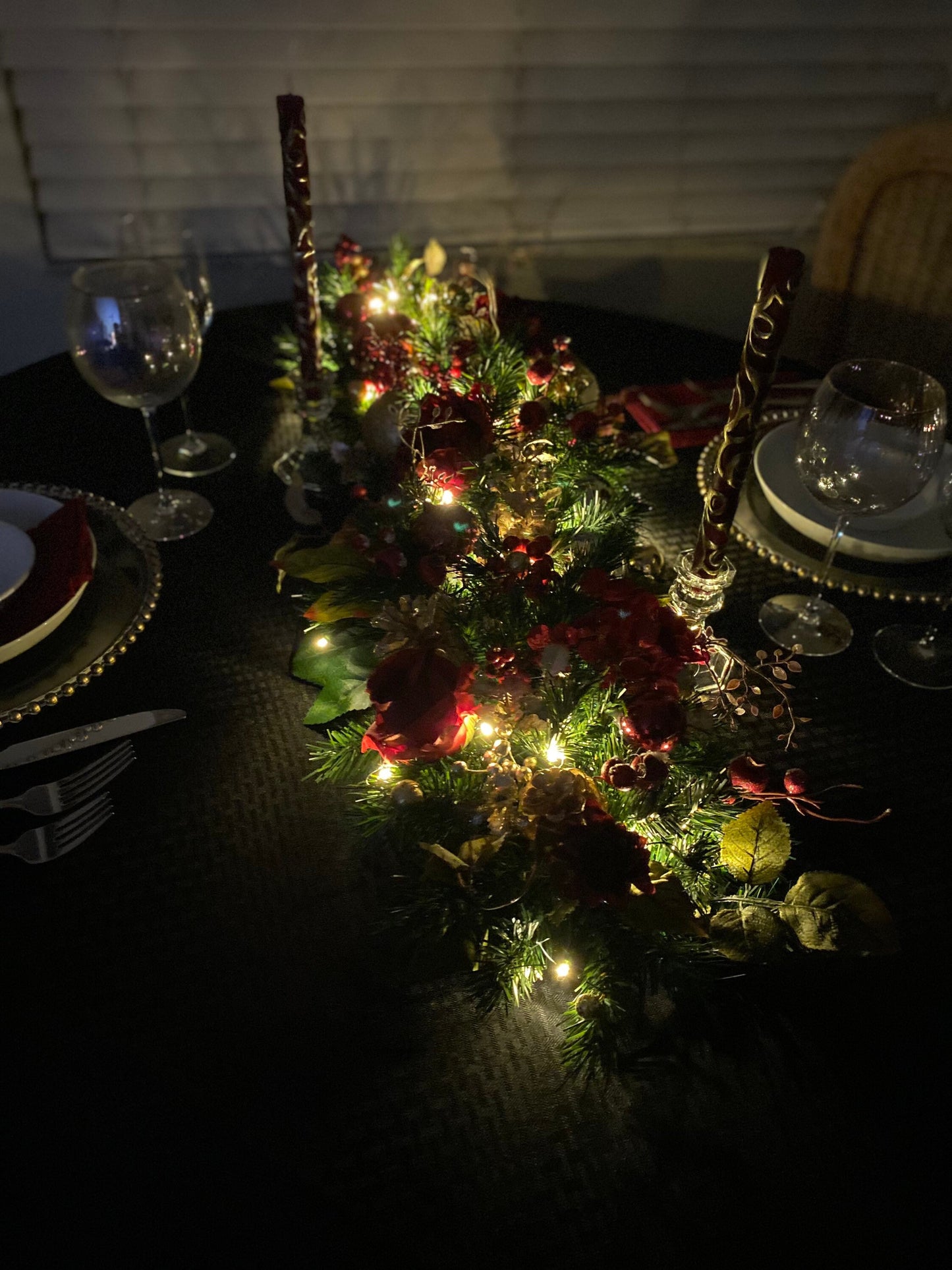 Peony Holiday Table Runner with Lights: Festive Centerpiece (36”)