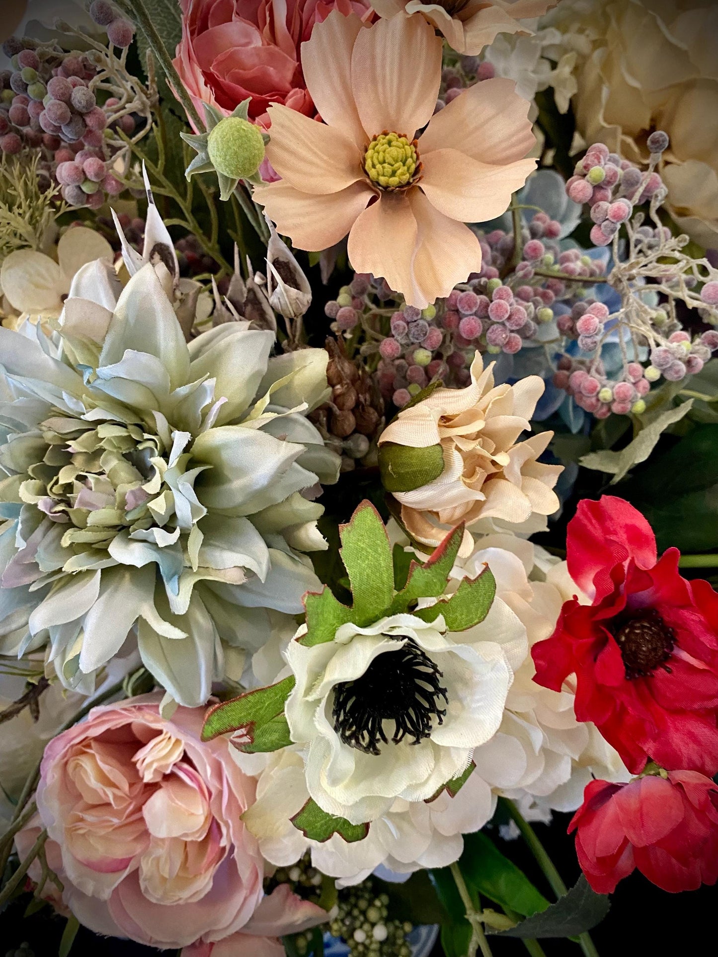 Sophisticated Spring  Decor in Class. Shabby Chic European Style design. Life like Artificial Floral Arrangement. 25x22x17D  free shipping.