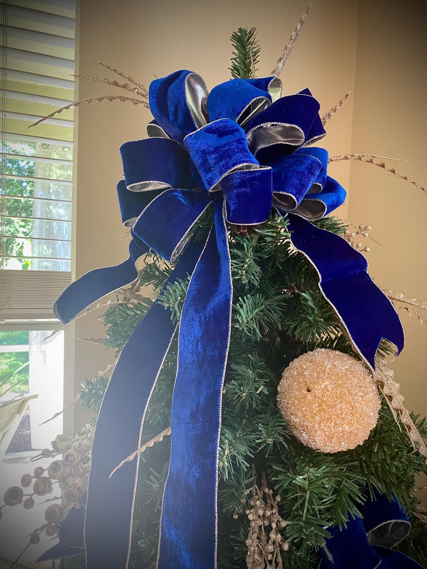 XL Christmas Bow, Beautiful Bows, Large Fabulous Holiday Tree Topper, 12"x12"x32"  14Loop with 4 Cascade  Tails.   FREE SHIPPING,