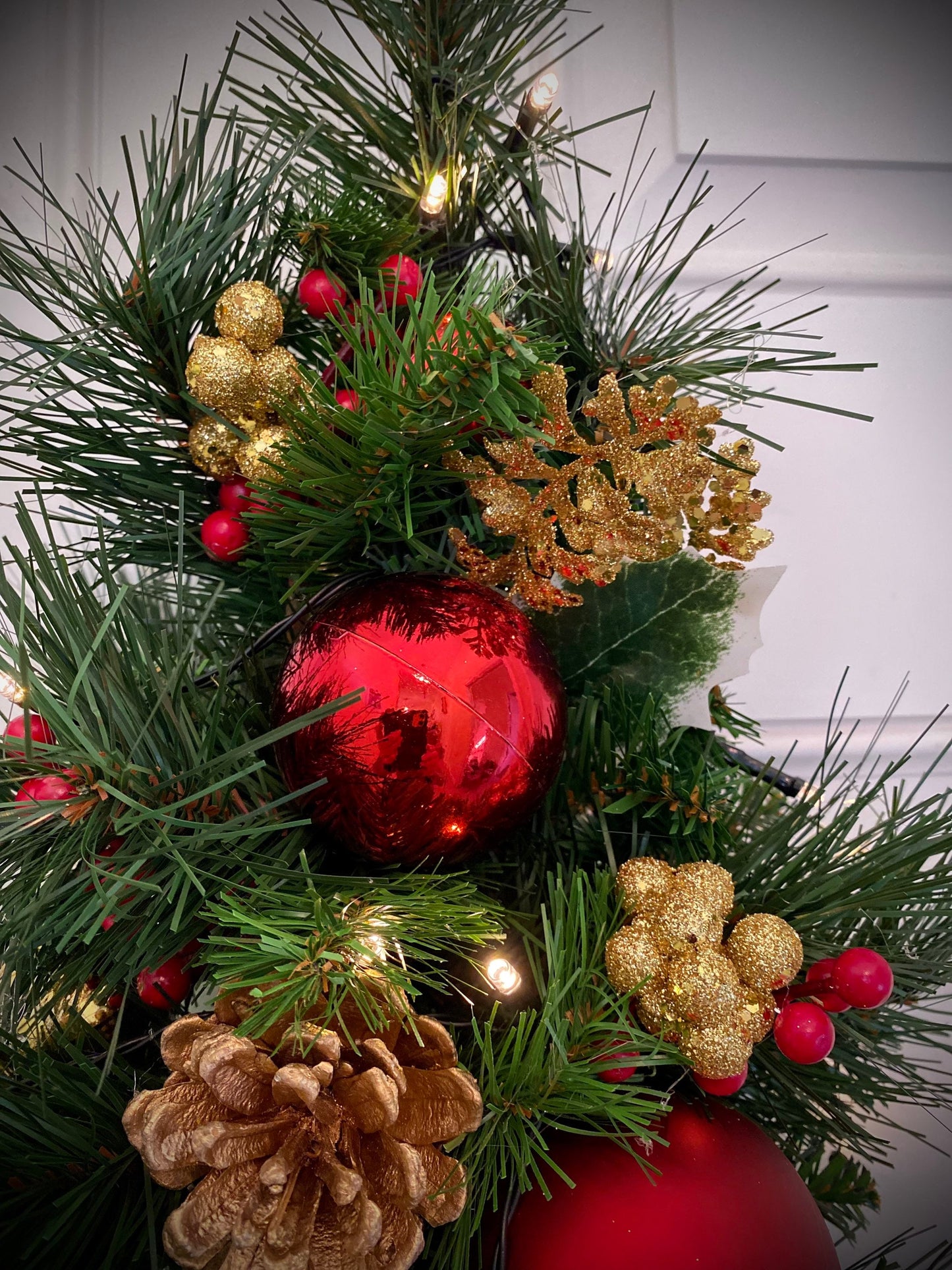 Large Christmas Teardrop Swag, Red Velvet Ribbon, Cordless Lit Wall Tree