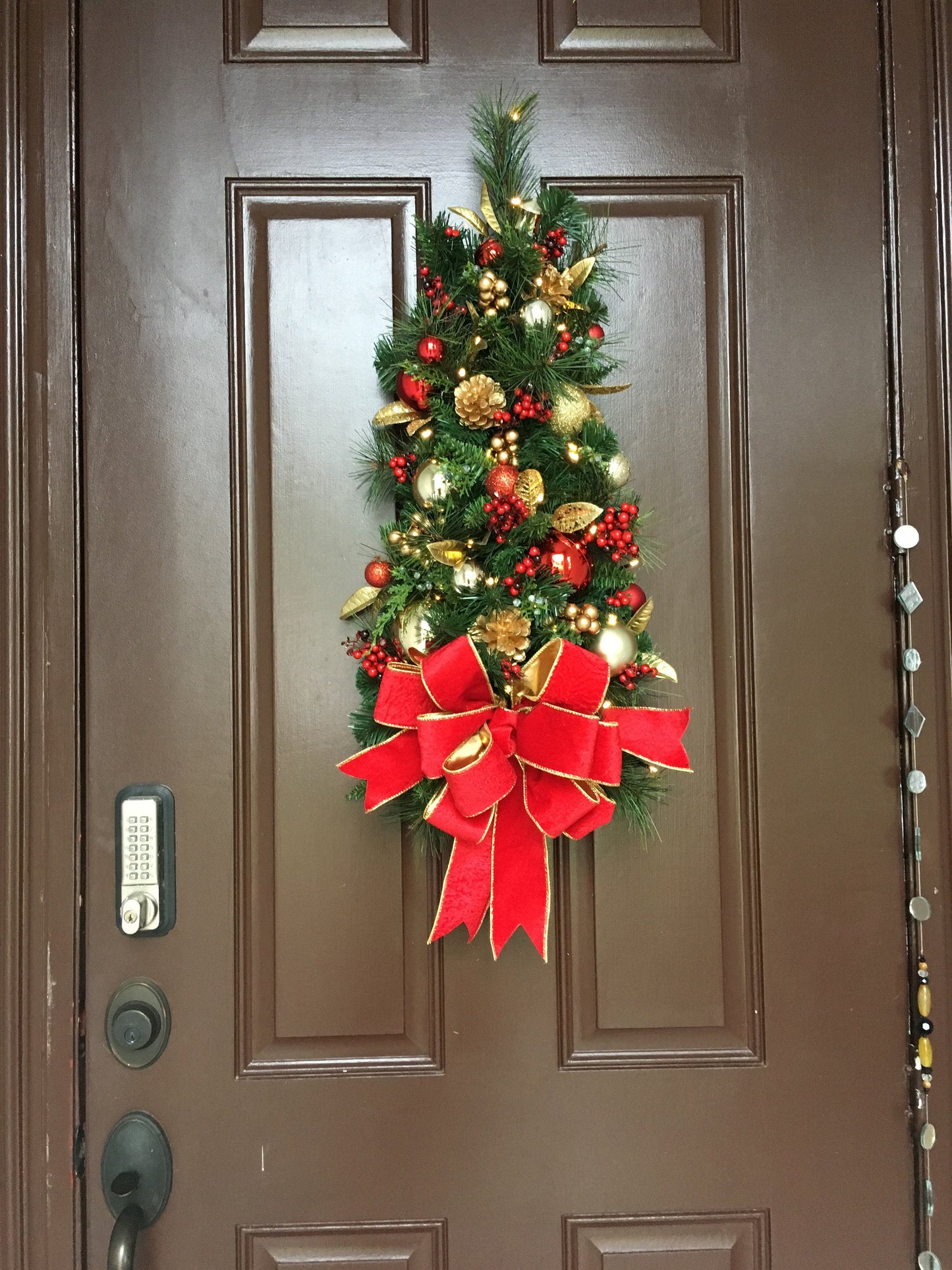 Christmas Wall Tree, Holiday Teardrop Swag, Cordless LED Lighted Decor