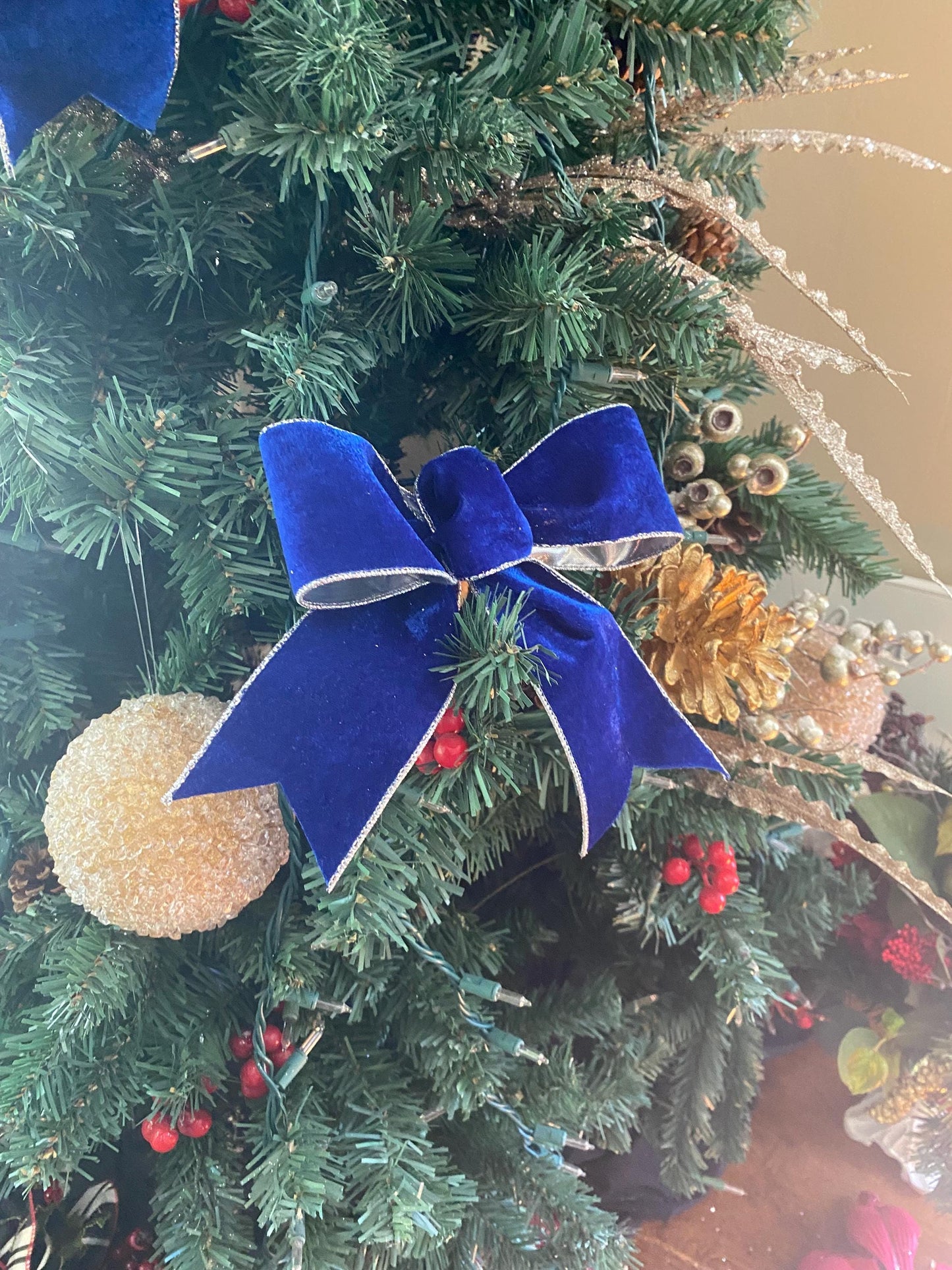 Christmas Bow,  "4 pc set Royal Blue  Ribbon Trimmings  Beautiful Cute Bows, Holiday Ribbons, Fabulous Shape, Best Bows!!!  FREE SHIPPING,
