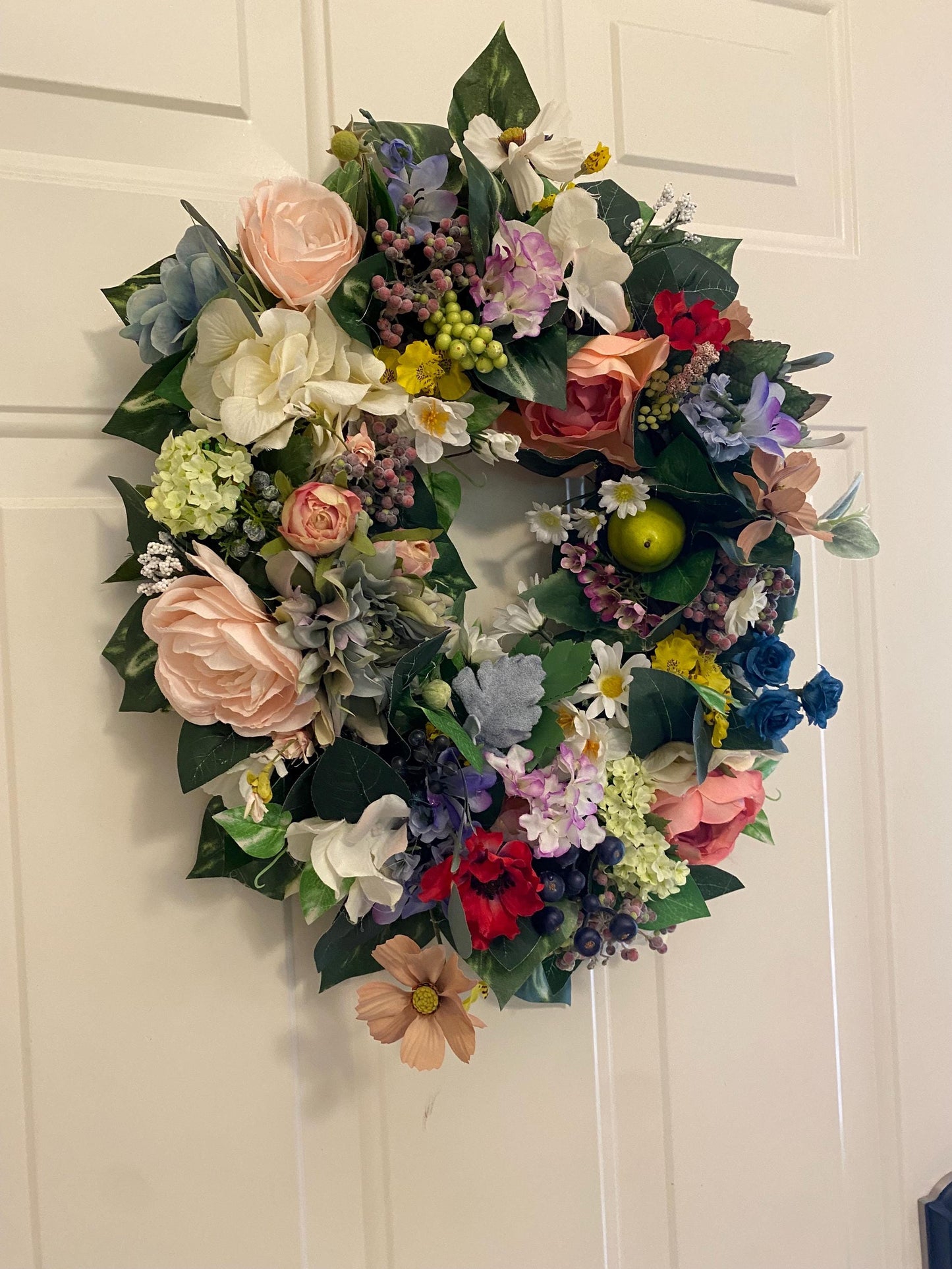 Victorian Oval Wreath,  Soft Pink, Mauve Pink, Artificial , Beautiful Touch!