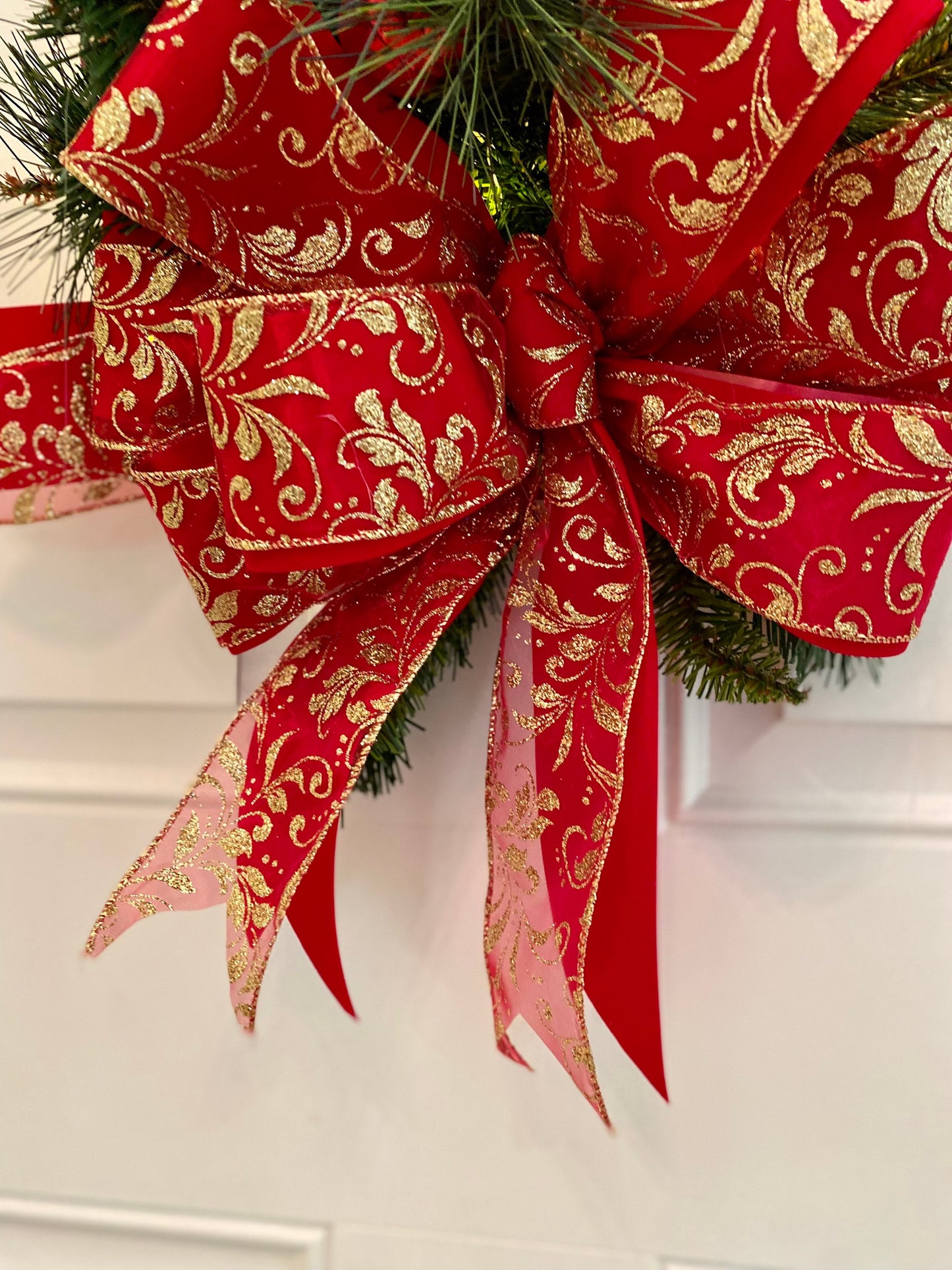 Christmas Wall Tree, Holiday Decor, "Simmering Feather" Cordless Light with Timer. Free Shippings