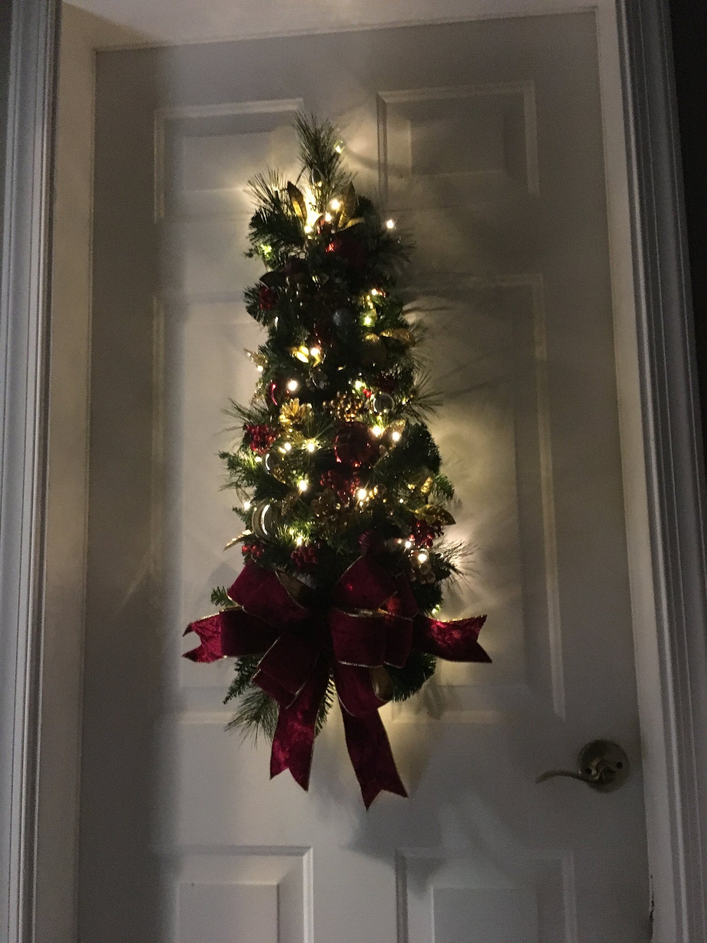 Christmas Teardrop Swag, Burgundy Velvet Bow, Battery Lighted Wall Tree