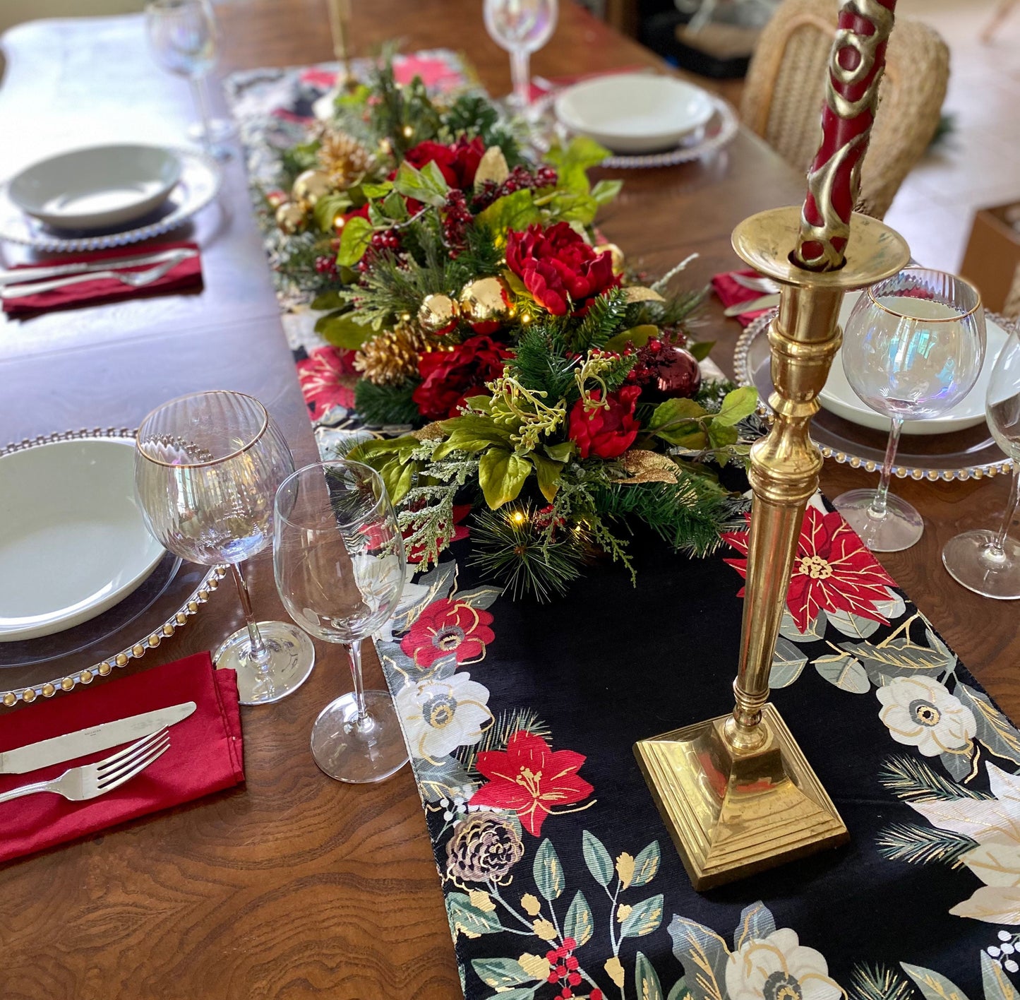 Exquisite Holiday Table Runner 3 feet . 48 LED Cordless Light with Timer