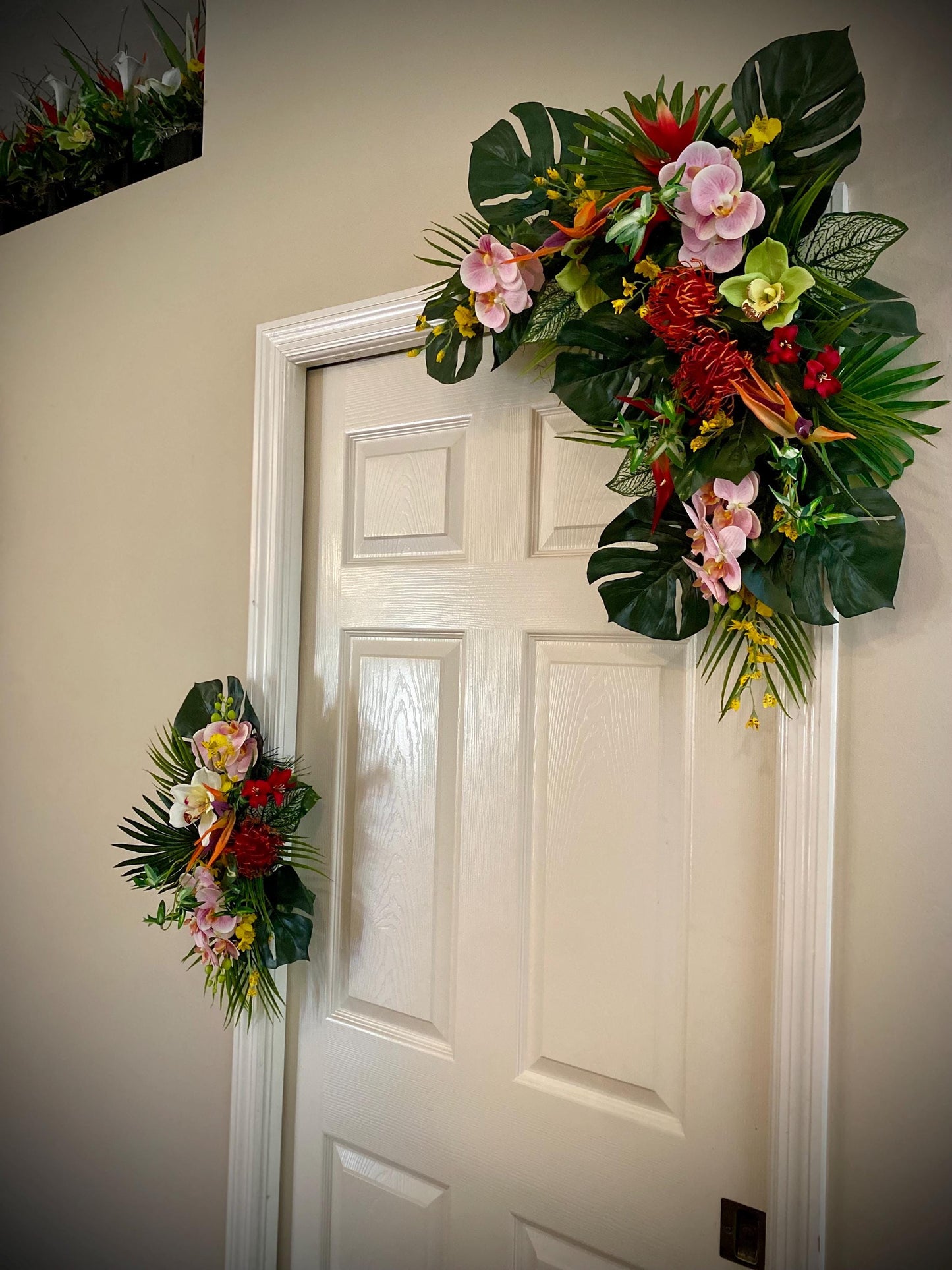 Paradise found. Fabulous Party Corner  Decorations . Tropical Centerpiece. Bird of Paradise, Arrangement, Artificial, Faux, Silk,