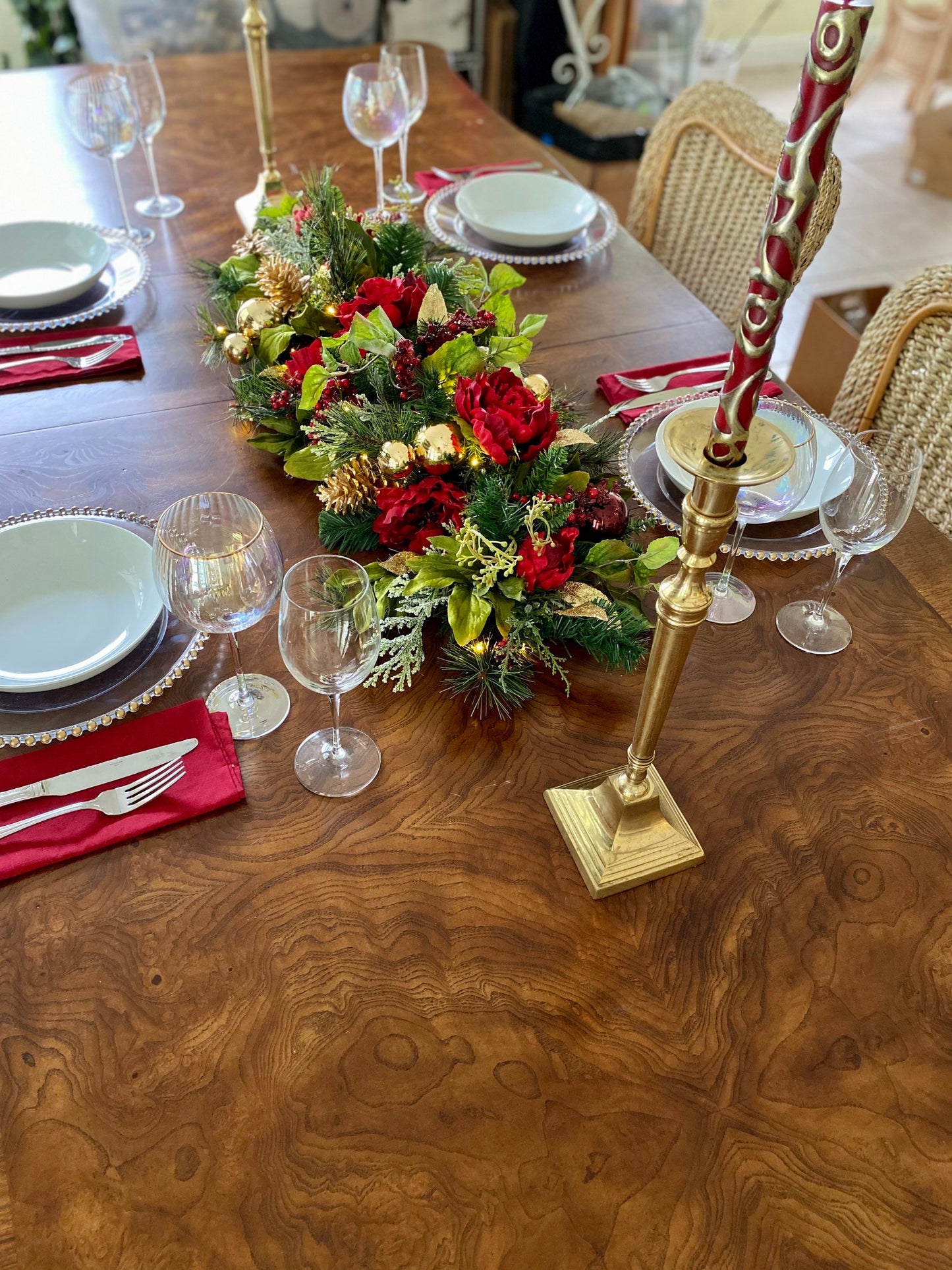 Exquisite Holiday Table Runner 3 feet . 48 LED Cordless Light with Timer