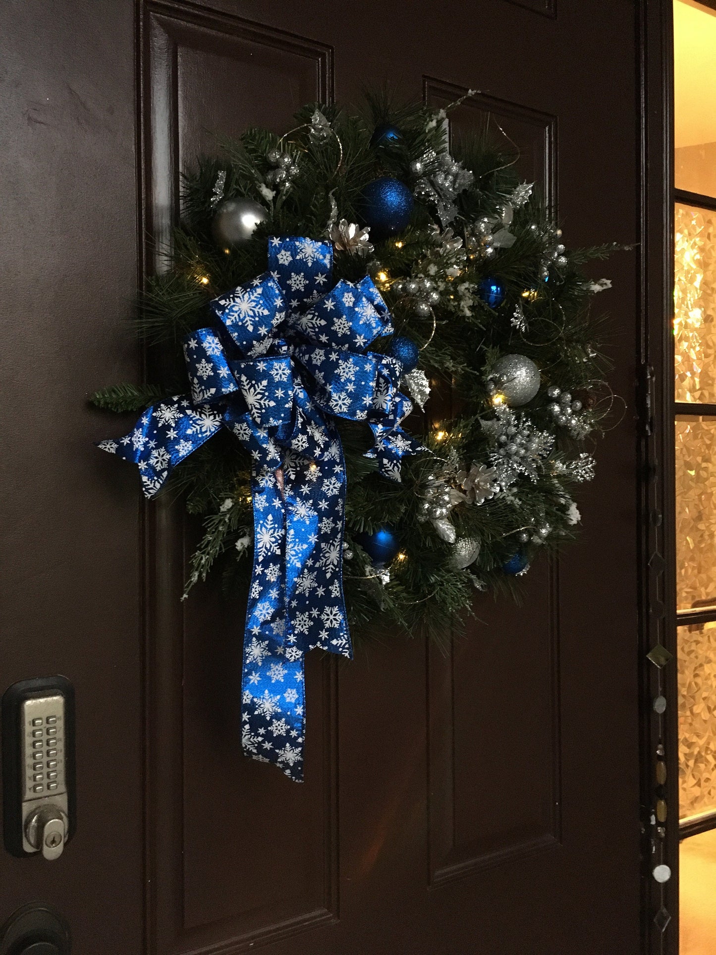 Blue  Snow flakes Christmas wreath pre lit  with timer option