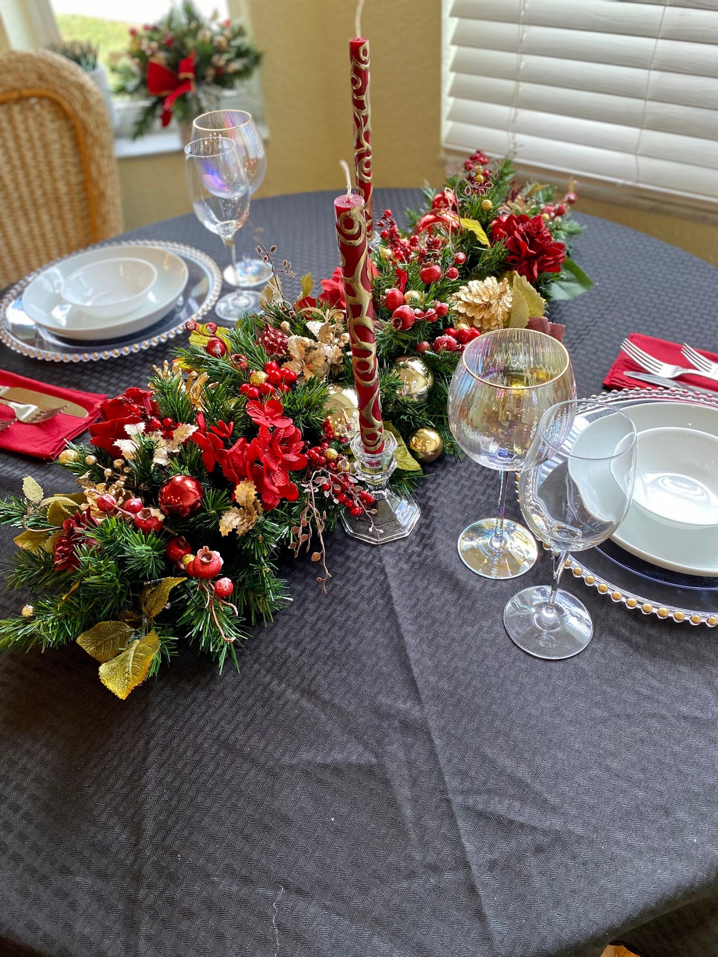Peony Holiday Table Runner with Lights: Festive Centerpiece (36”)