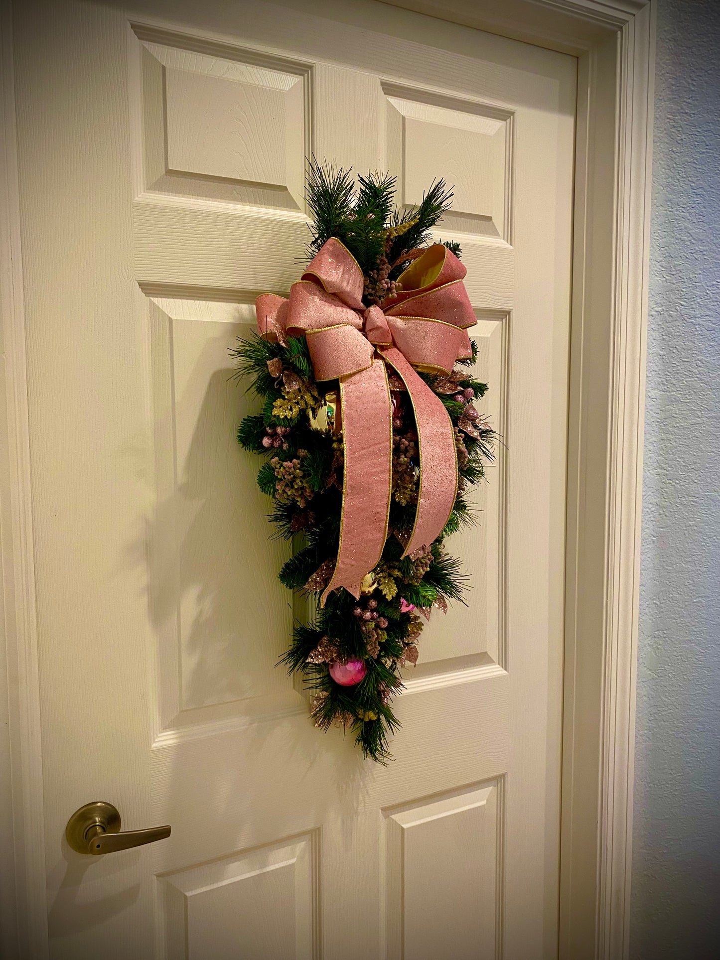 Pink Velvet Christmas Teardrop Swag, Lighted Cordless Artificial Swag, Holiday Door Decor