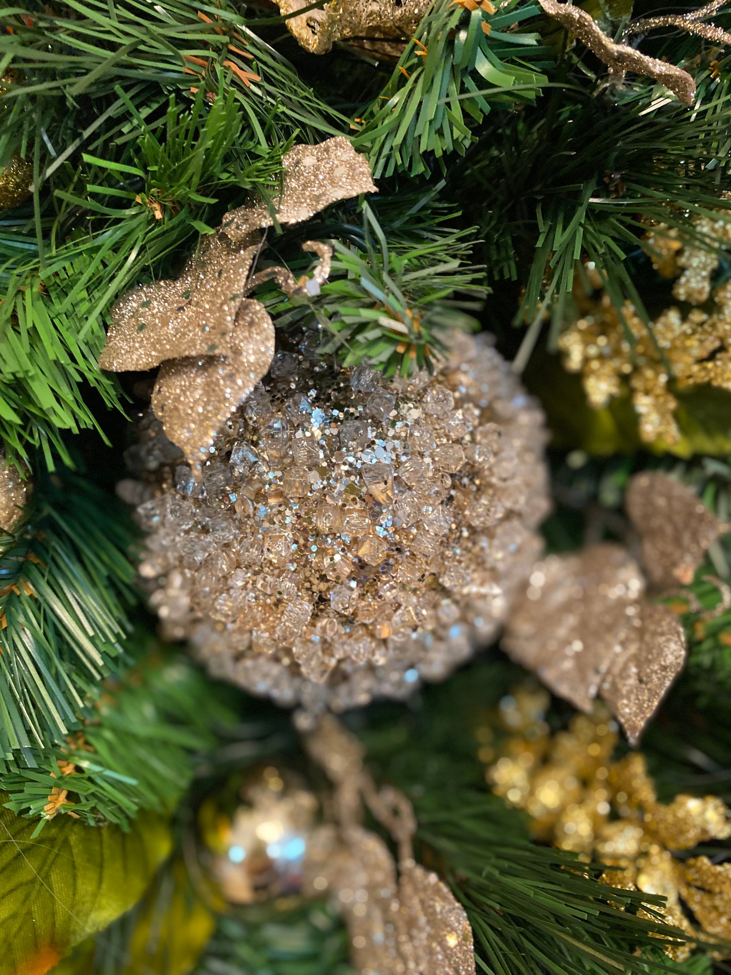 Luxury Gold Holiday Decor.   Front Door Wreath. Artificial Pre-Lit  Pre-Lighted LED  with  auto Timer