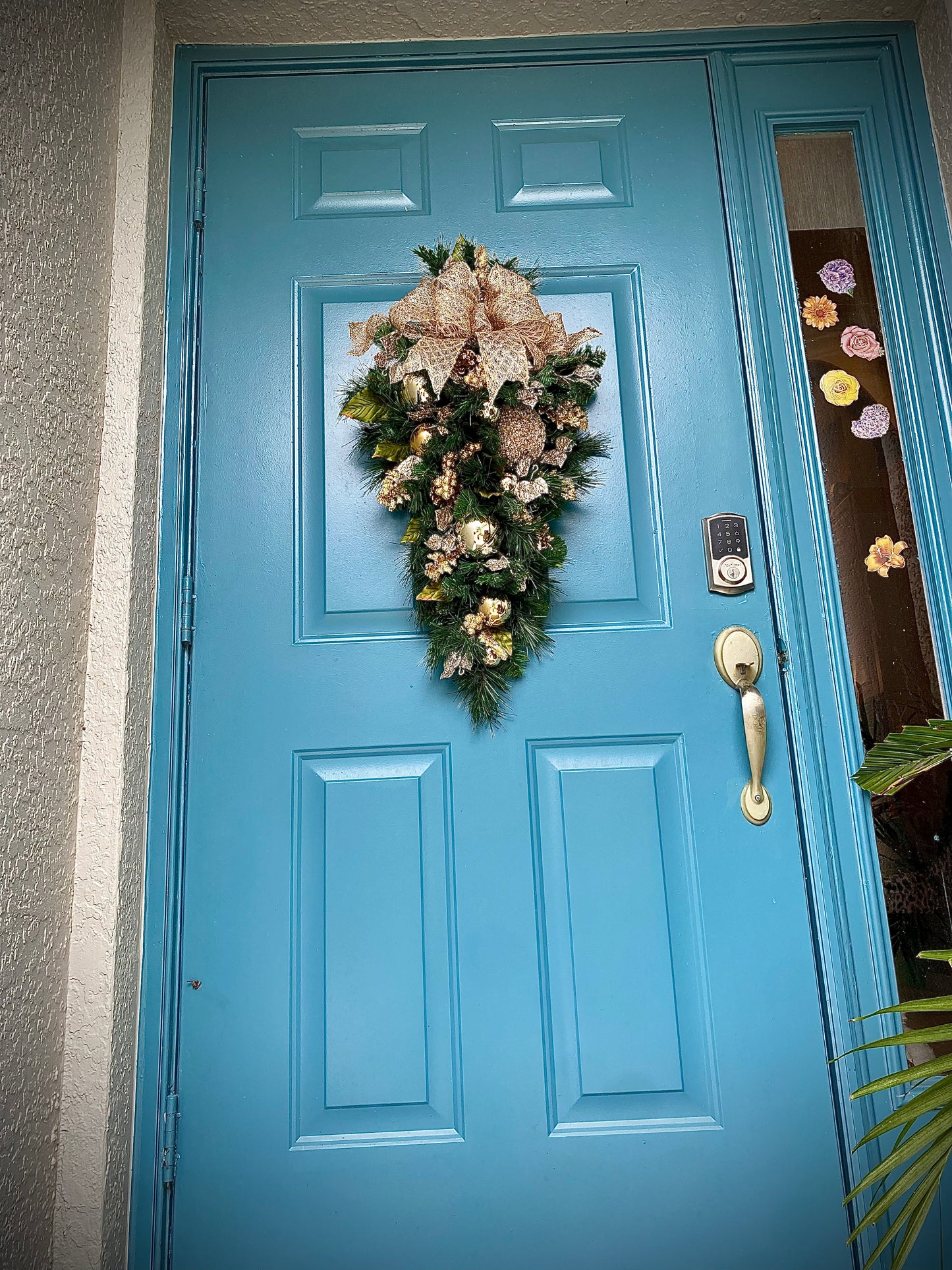 Luxury Gold Holiday Decor.   Front Door Wreath. Artificial Pre-Lit  Pre-Lighted LED  with  auto Timer