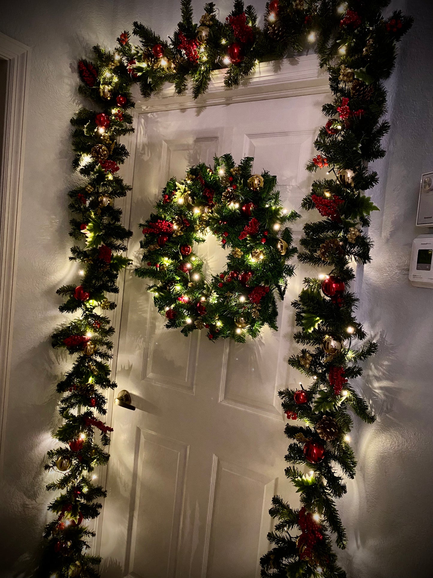 Wreath and Garland Holiday Decoration 2 piece Set.  Artificial Christmas Decoration, Pre-lit  and Pre- decorated