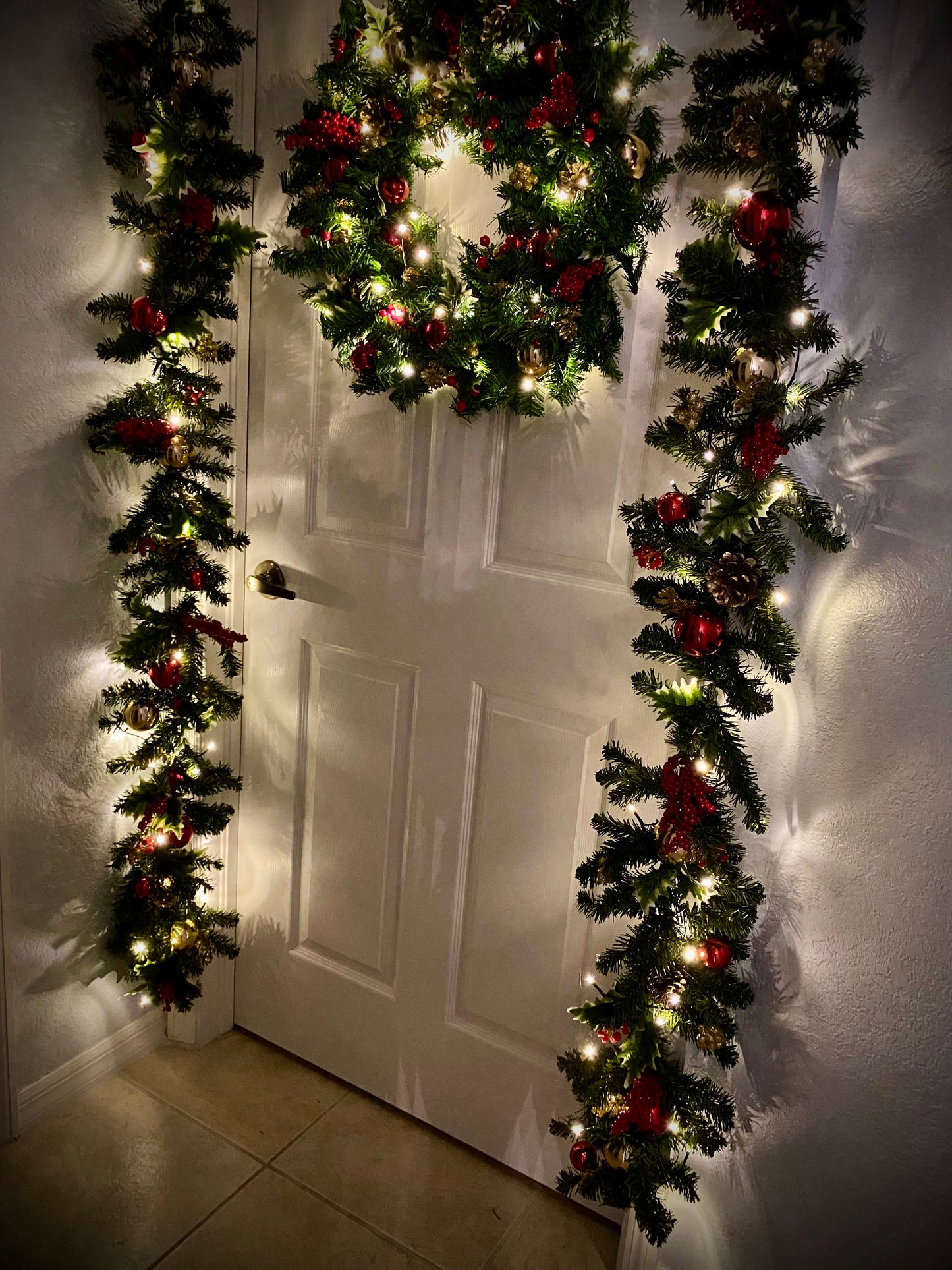 Wreath and Garland Holiday Decoration 2 piece Set.  Artificial Christmas Decoration, Pre-lit  and Pre- decorated