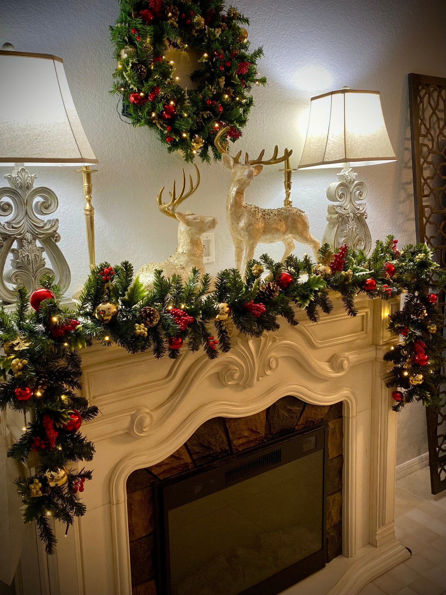 Wreath and Garland Holiday Decoration 2 piece Set.  Artificial Christmas Decoration, Pre-lit  and Pre- decorated