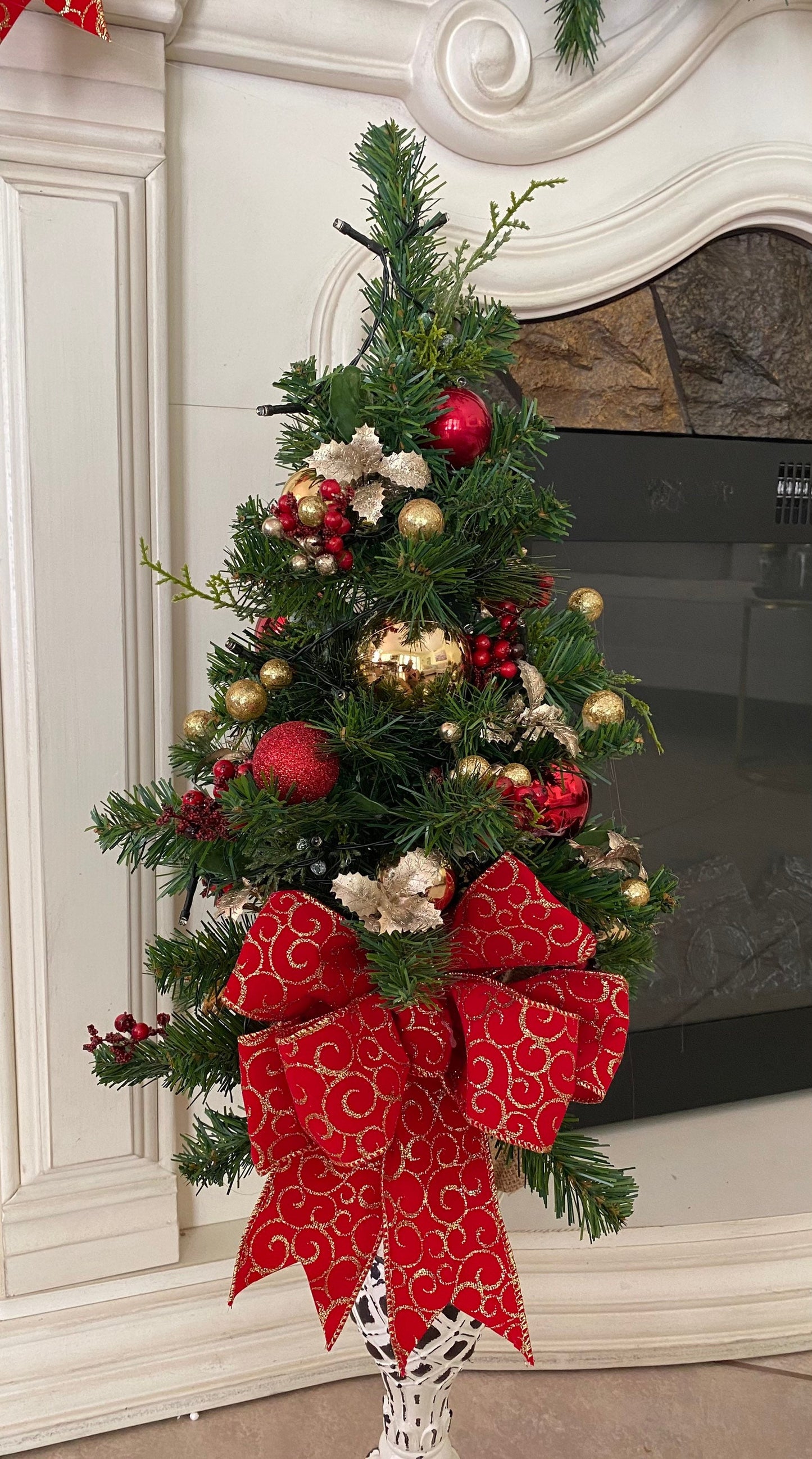 Red Swirl Ribbon Set of 4pc, Garland and 2 Topiaries. FREE SHIPPING. Cordless, Pre-lit, Timer.