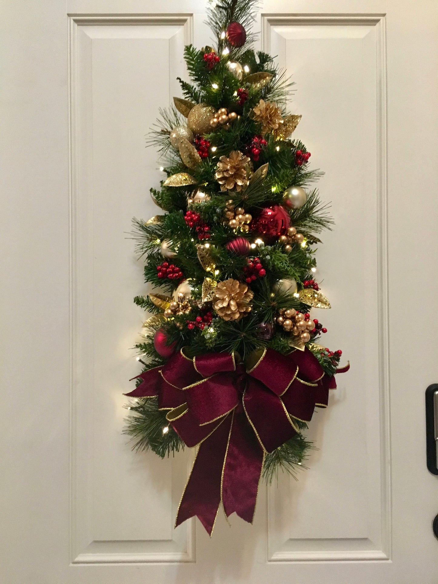 Christmas Tear Drop Swag, Burgundy Velvet Bow, Cordless Lighted Wall Tree