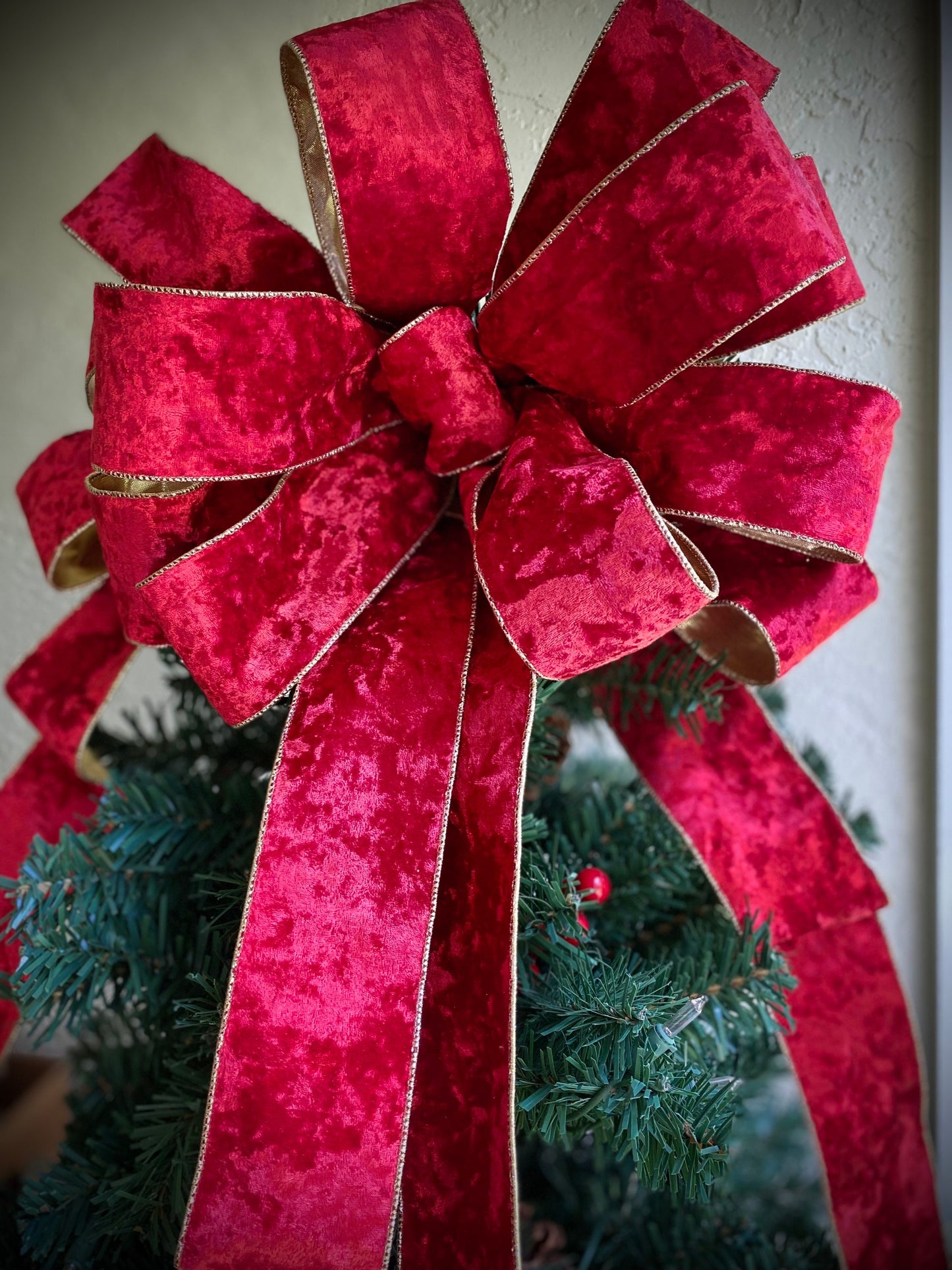XL Christmas Bow, Beautiful Bows, Large Fabulous Holiday Tree Topper, 12"x12"x32"  14Loop with 4 Cascade  Tails.   FREE SHIPPING,