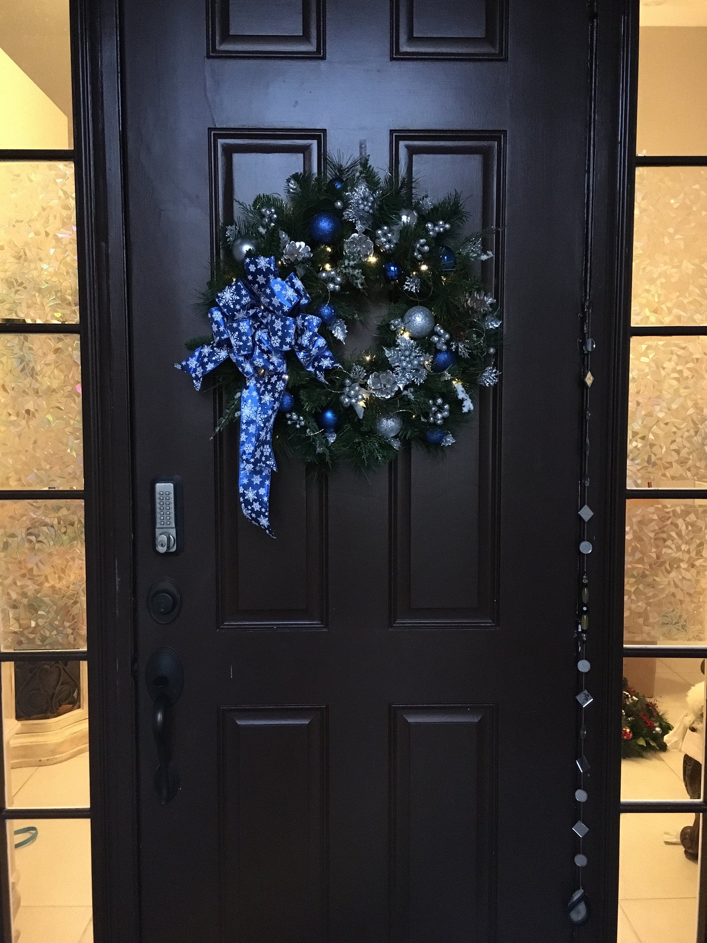 Blue  Snow flakes Christmas wreath pre lit  with timer option