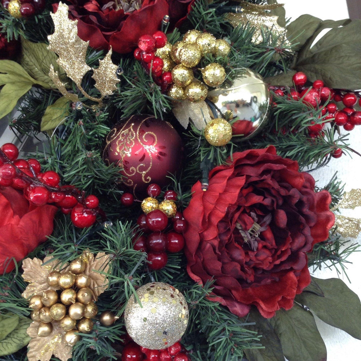 Red Peony Christmas Wreath, 24 Inch LED Lighted Cordless Wreath
