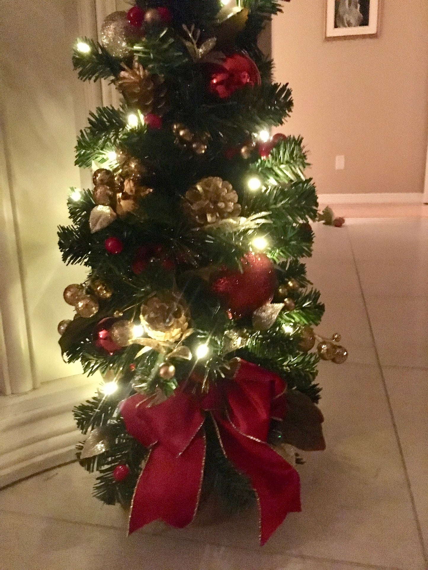 Red Velvet Set of 4pc,  Christmas Red Velvet Wreath, Garland and 2 Topiaries. FREE SHIPPING. Cordless, Pre-lit, pre- Decorated.