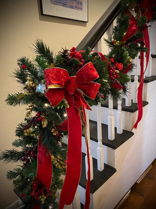 Staircase Christmas Garland, Red Velvet Ribbon, Cordless with LED Lights
