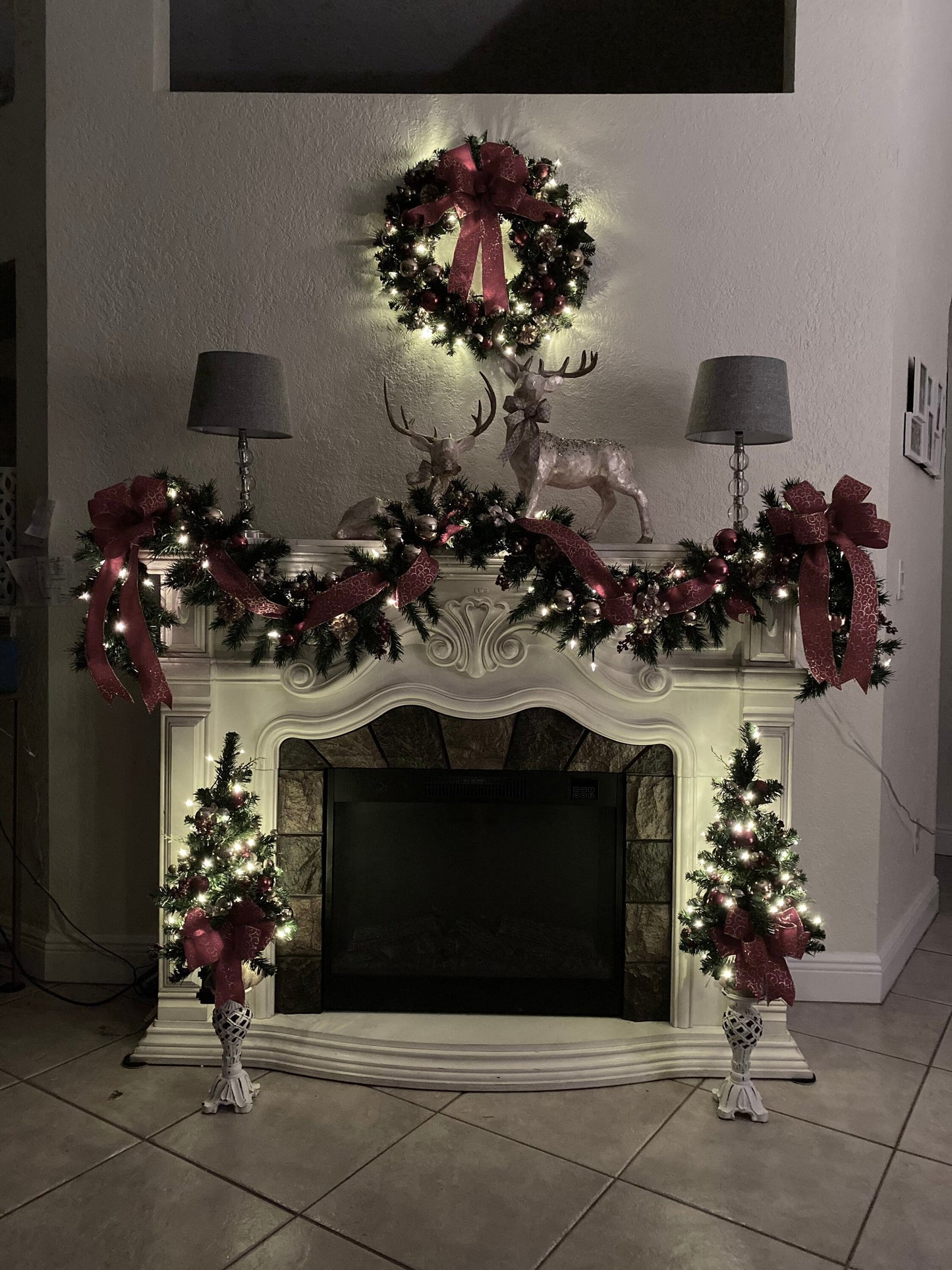 Red Swirl Ribbon Set of 4pc, Garland and 2 Topiaries. FREE SHIPPING. Cordless, Pre-lit, Timer.